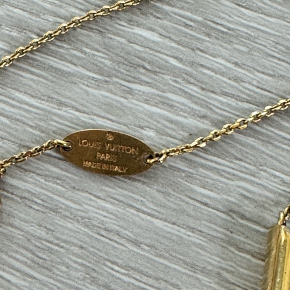 Louis Vuitton Essential M necklace - Picture 4 of 5